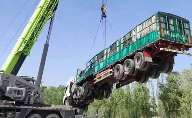 青白江区道路脱困救援案例